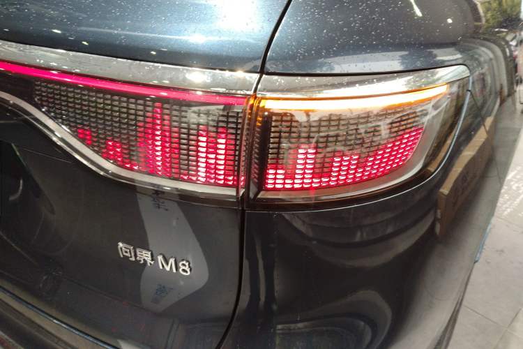 Used Hima AITO M8 2025 Extended-Range Max+ Version 53.4 kWh 6-Seater Edition Exterior 6