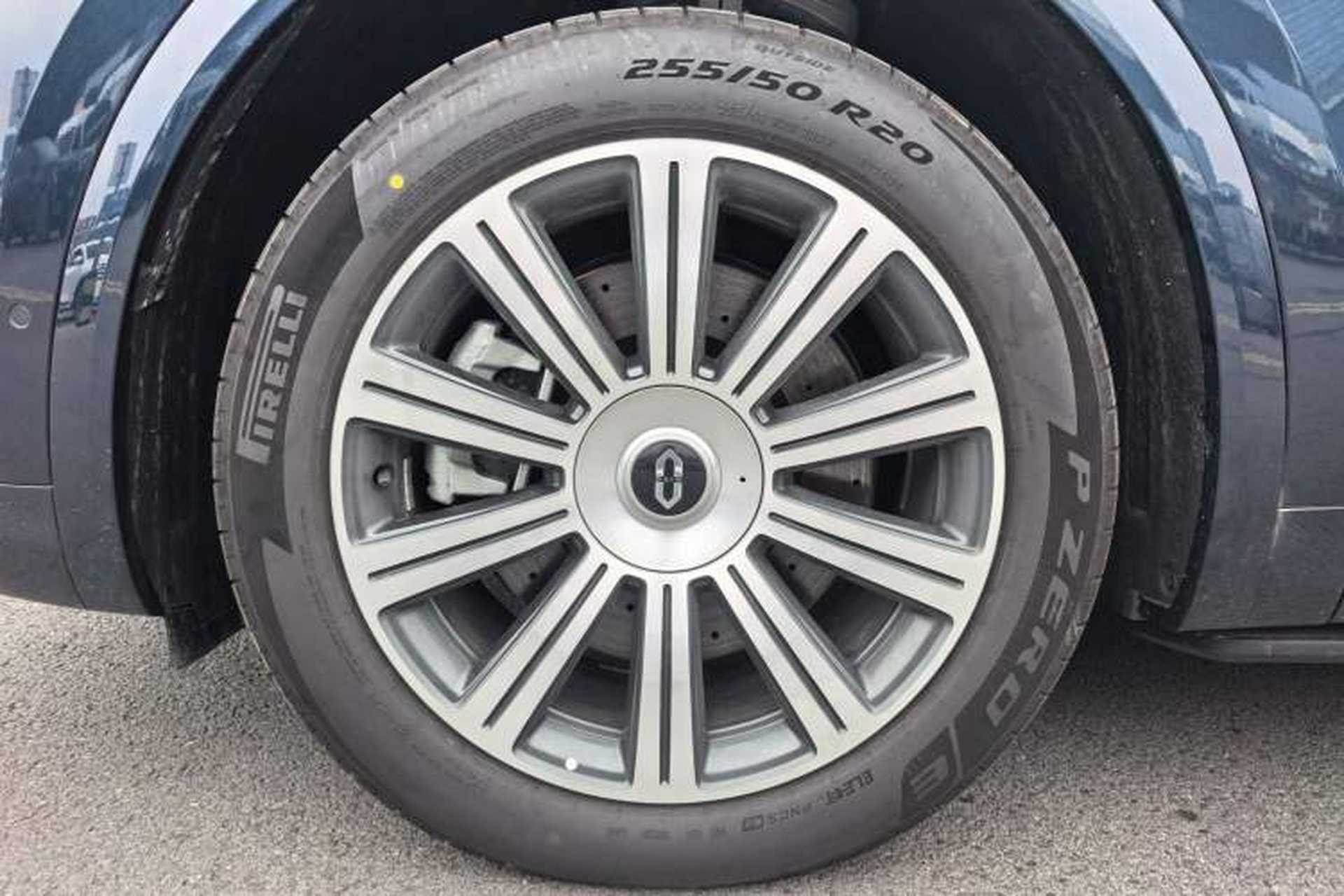 Used Hima AITO M8 2025 Extended-Range Max+ Version 53.4 kWh 5-Seater Edition Exterior 7