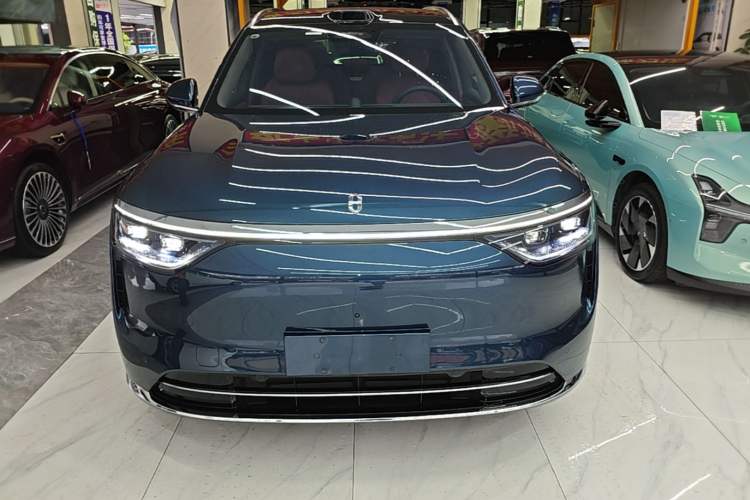 Used Hima AITO M8 2025 Extended-Range Ultra Version 53.4 kWh 5-Seater Edition Front