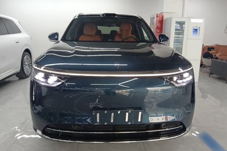 Used Hima AITO M8 2025 Extended-Range Ultra Version 53.4 kWh 6-Seater Edition Front