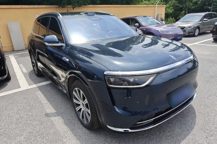 Used Hima AITO M8 2025 Extended-Range Max+ Version 53.4 kWh 6-Seater Edition Front Right 45 Deg