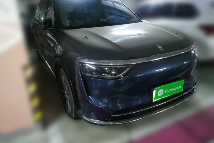 Used Hima AITO M8 2025 Extended-Range Max+ Version 53.4 kWh 5-Seater Edition Front Right 45 Deg