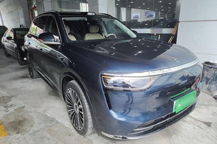 Used Hima AITO M8 2025 Extended-Range Max+ Version 53.4 kWh 5-Seater Edition Front Right 45 Deg