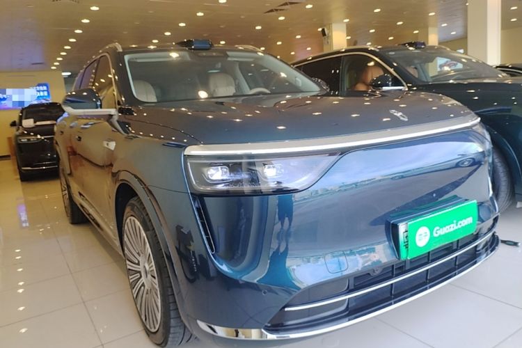 Used Hima AITO M8 2025 Extended-Range Max+ Version 53.4 kWh 6-Seater Edition Front Right 45 Deg