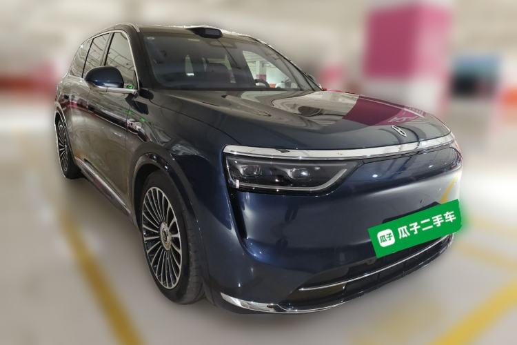 Used Hima AITO M8 2025 Extended-Range Ultra Version 53.4 kWh 5-Seater Edition Front Right 45 Deg