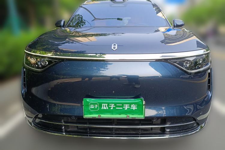 Used Hima AITO M8 2025 Extended-Range Max+ Version 53.4 kWh 6-Seater Edition Front