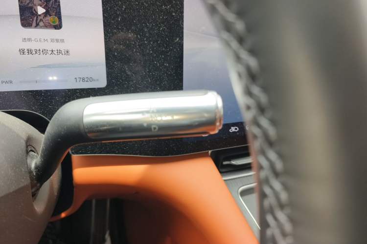 Used Hima AITO M8 2025 Extended-Range Max+ Version 53.4 kWh 6-Seater Edition Gear Lever