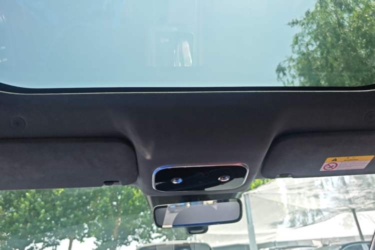 Used Hima AITO M8 2025 Extended-Range Ultra Version 53.4 kWh 5-Seater Edition Headliner