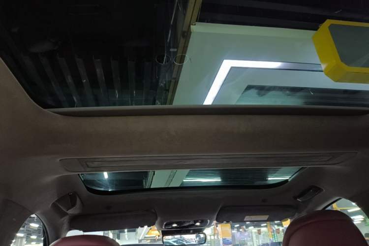 Used Hima AITO M8 2025 Extended-Range Ultra Version 53.4 kWh 5-Seater Edition Headliner
