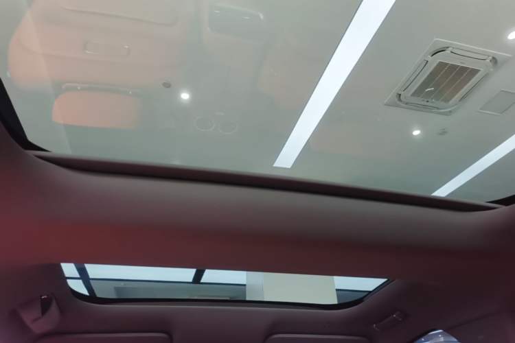 Used Hima AITO M8 2025 Extended-Range Max+ Version 53.4 kWh 5-Seater Edition Headliner