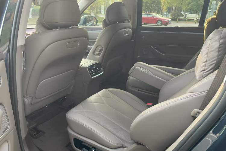 Used Hima AITO M8 2025 Model, Pure Electric Max+ Six-Seat Long-Range Version Interior 2