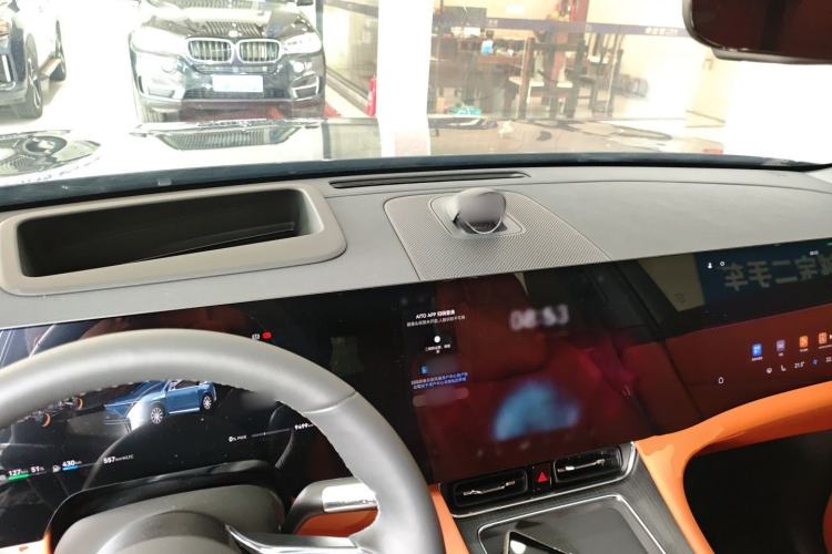 Used Hima AITO M8 2025 Extended-Range Max+ Version 53.4 kWh 5-Seater Edition Interior 2