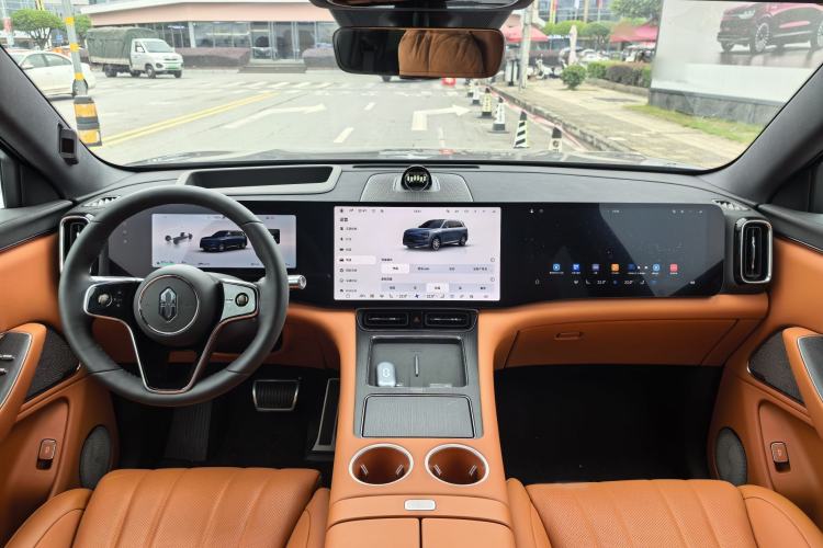 Used Hima AITO M8 2025 Extended-Range Max+ Version 53.4 kWh 5-Seater Edition Interior 2