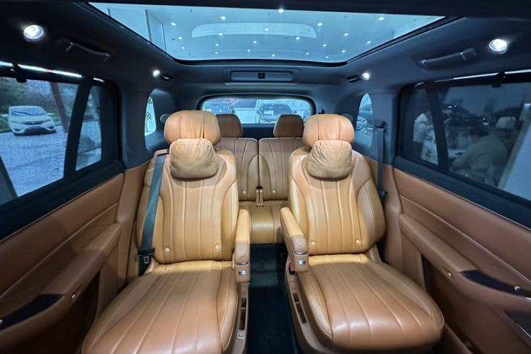 Used Hima AITO M8 2025 Model Pure Electric Ultra Six-Seat Four-Wheel-Drive Version Interior 3