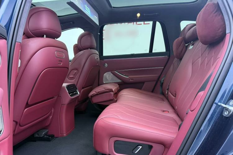 Used Hima AITO M8 2025 Model Range-Extended Ultra Version 53.4kWh 5-Seater (896-line LiDAR) Interior 5
