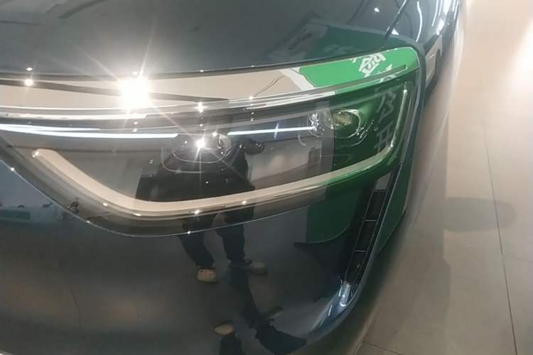 Used Hima AITO M8 2025 Extended-Range Max+ Version 53.4 kWh 5-Seater Edition Left Front Headlight