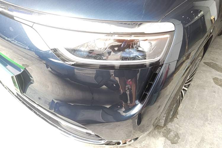 Used Hima AITO M8 2025 Extended-Range Max+ Version 53.4 kWh 5-Seater Edition Left Front Headlight