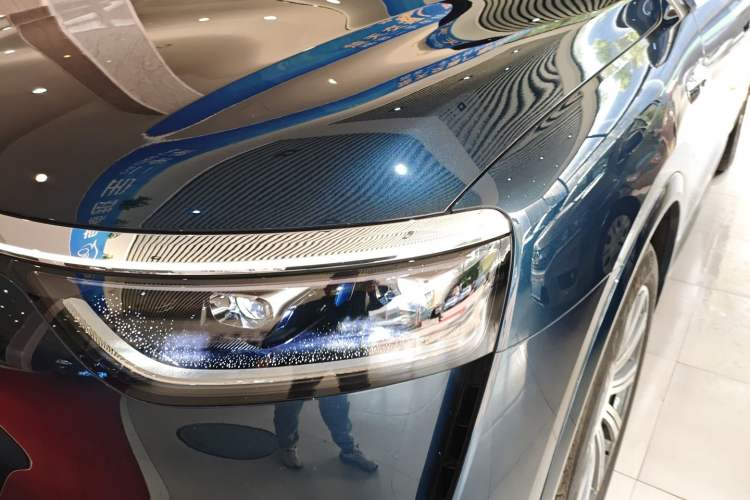 Used Hima AITO M8 2025 Extended-Range Max+ Version 53.4 kWh 5-Seater Edition Left Front Headlight