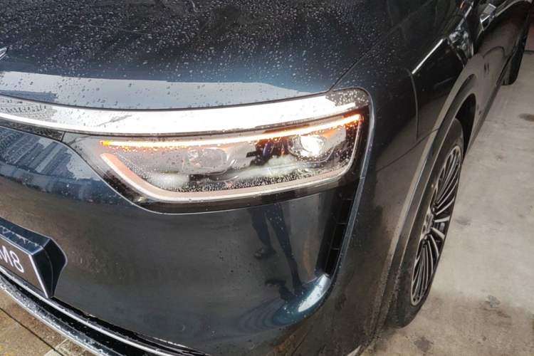 Used Hima AITO M8 2025 Extended-Range Ultra Version 53.4 kWh 6-Seater Edition Left Front Headlight