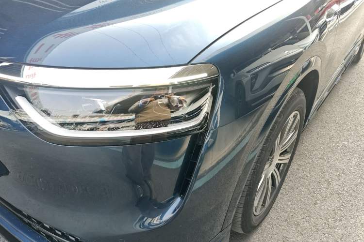 Used Hima AITO M8 2025 Extended-Range Max+ Version 53.4 kWh 6-Seater Edition Left Front Headlight