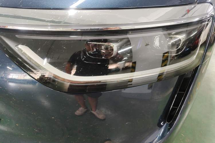 Used Hima AITO M8 2025 Extended-Range Max+ Version 53.4 kWh 5-Seater Edition Left Front Headlight