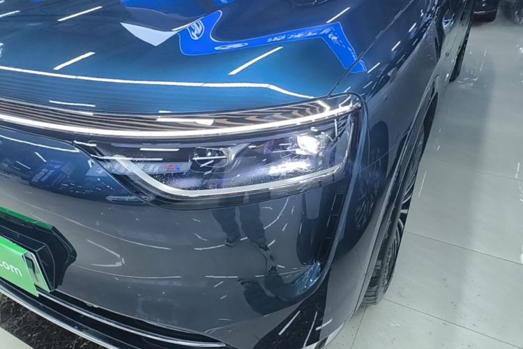 Used Hima AITO M8 2025 Extended-Range Ultra Version 53.4 kWh 5-Seater Edition Left Front Headlight