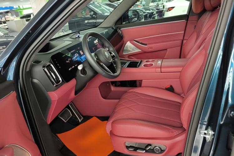 Used Hima AITO M8 2025 Extended-Range Ultra Version 53.4 kWh 5-Seater Edition Left Front Seat