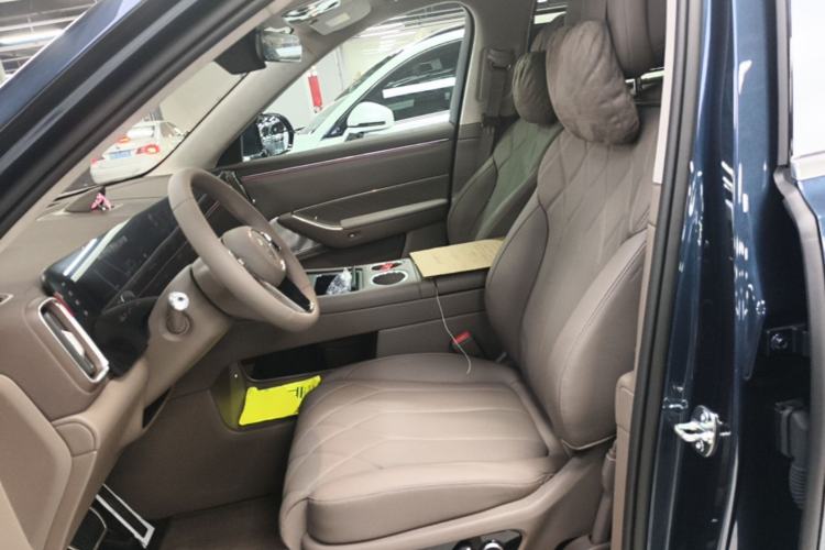 Used Hima AITO M8 2025 Model Range-Extended Max Version 53.4kWh Six-Seater (896-line LiDAR) Left Front Seat