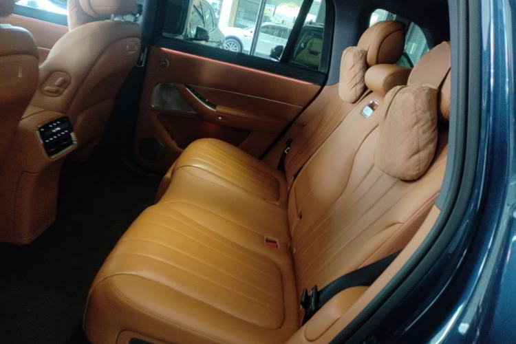 Used Hima AITO M8 2025 Extended-Range Ultra Version 53.4 kWh 5-Seater Edition Left Rear Seat