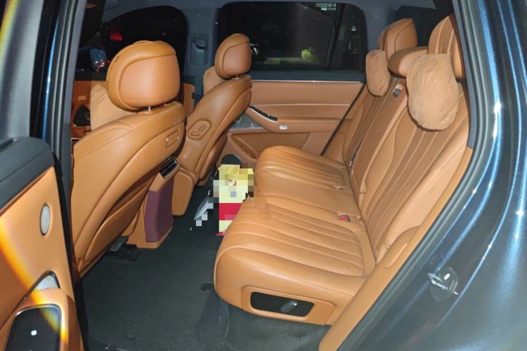 Used Hima AITO M8 2025 Extended-Range Max+ Version 53.4 kWh 5-Seater Edition Left Rear Seat