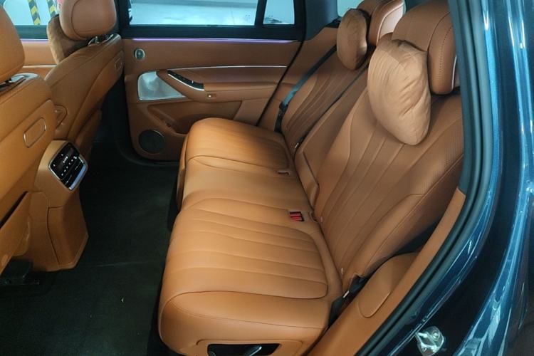 Used Hima AITO M8 2025 Extended-Range Max+ Version 53.4 kWh 5-Seater Edition Left Rear Seat