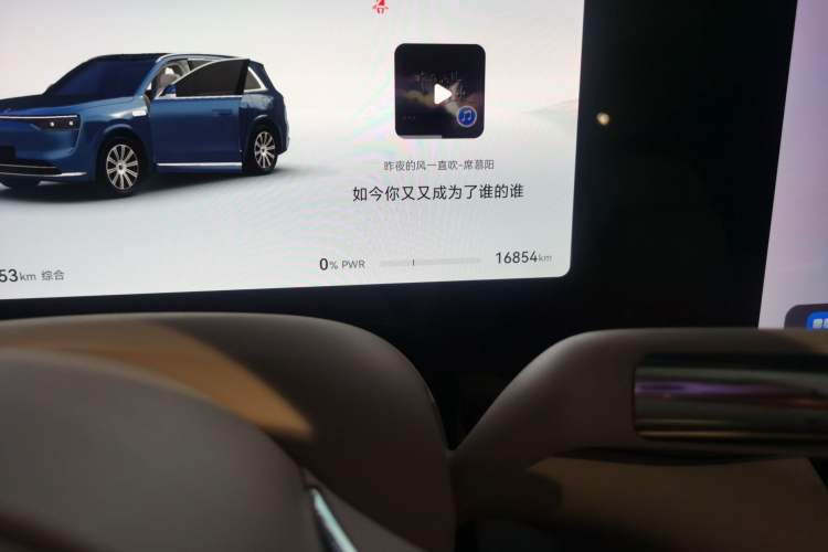 Used Hima AITO M8 2025 Extended-Range Max+ Version 53.4 kWh 5-Seater Edition Odometer Close Up