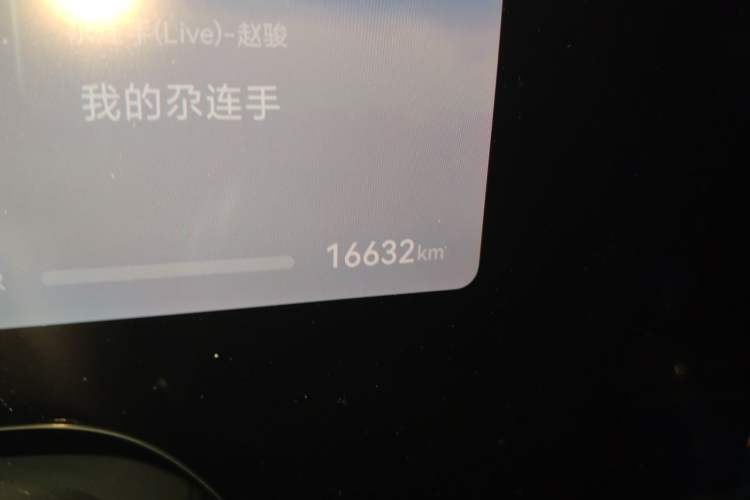 Used Hima AITO M8 2025 Extended-Range Ultra Version 53.4 kWh 5-Seater Edition Odometer Close Up