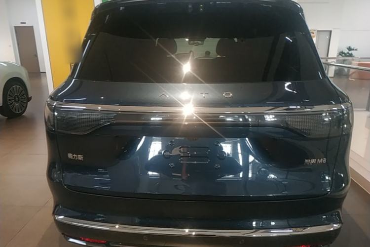 Used Hima AITO M8 2025 Extended-Range Max+ Version 53.4 kWh 5-Seater Edition Rear