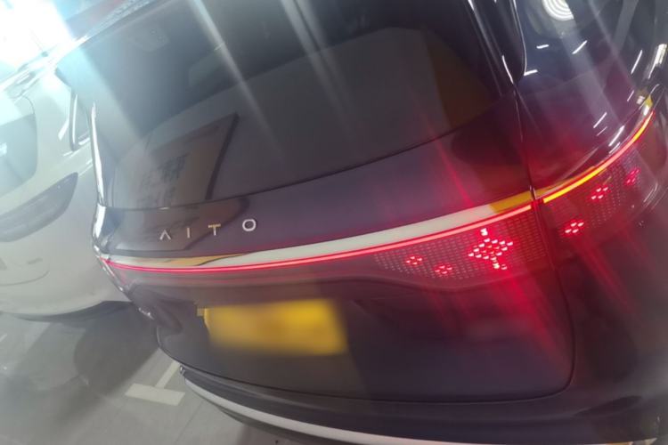 Used Hima AITO M8 2025 Extended-Range Ultra Version 53.4 kWh 5-Seater Edition Rear