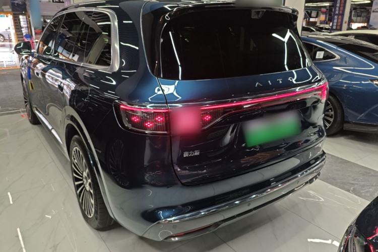 Used Hima AITO M8 2025 Extended-Range Ultra Version 53.4 kWh 5-Seater Edition Rear Left 45 Deg