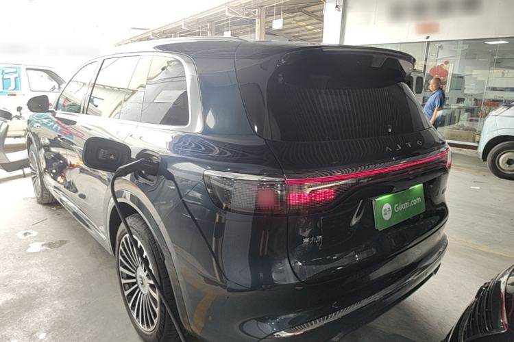 Used Hima AITO M8 2025 Extended-Range Max+ Version 53.4 kWh 5-Seater Edition Rear Left 45 Deg
