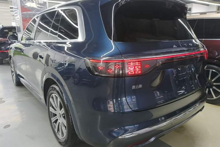 Used Hima AITO M8 2025 Extended-Range Max+ Version 53.4 kWh 6-Seater Edition Rear Left 45 Deg