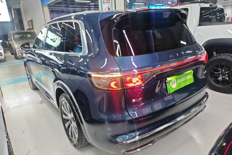 Used Hima AITO M8 2025 Extended-Range Max+ Version 53.4 kWh 6-Seater Edition Rear Left 45 Deg