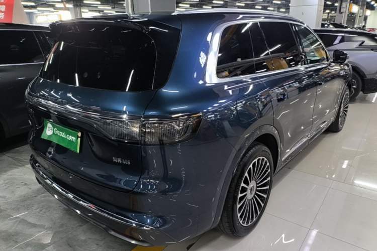 Used Hima AITO M8 2025 Extended-Range Ultra Version 53.4 kWh 5-Seater Edition Rear Right 45 Deg