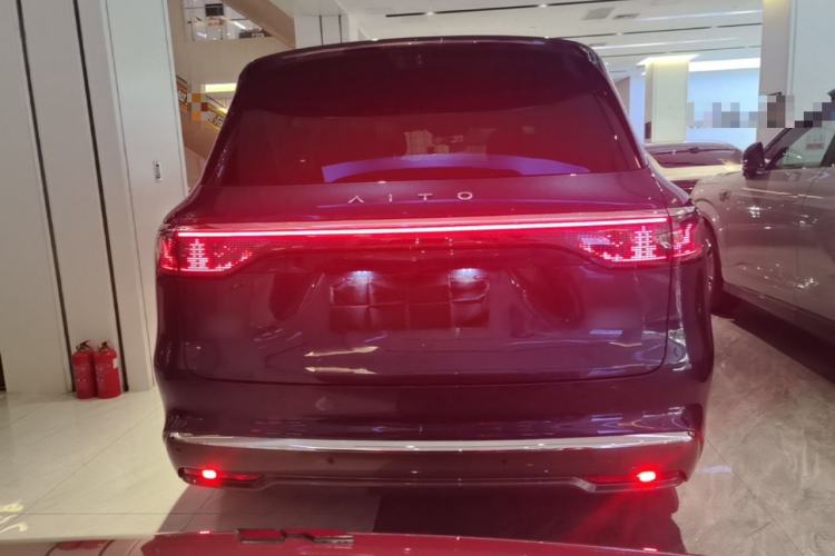 Used Hima AITO M8 2025 Extended-Range Ultra Version 53.4 kWh 5-Seater Edition Rear