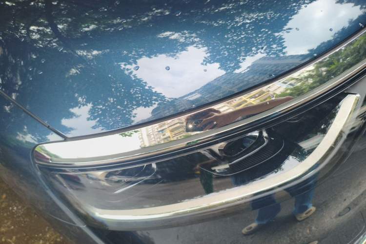 Used Hima AITO M8 2025 Extended-Range Max+ Version 53.4 kWh 6-Seater Edition Right Front Headlight
