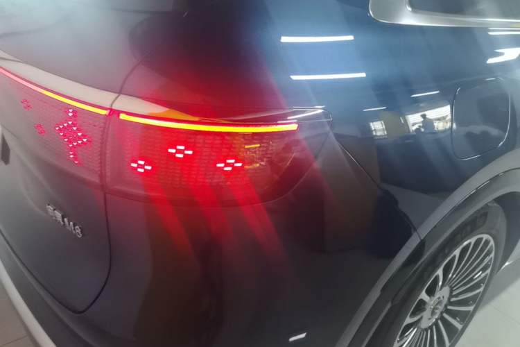 Used Hima AITO M8 2025 Extended-Range Ultra Version 53.4 kWh 5-Seater Edition Right Rear Taillight