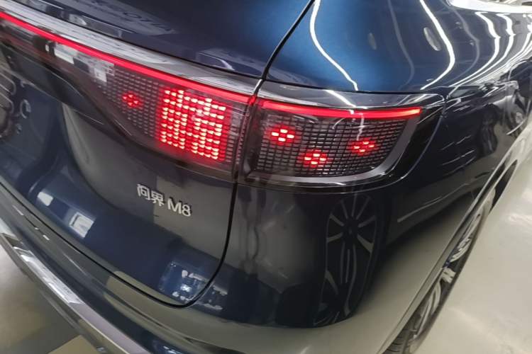 Used Hima AITO M8 2025 Extended-Range Max+ Version 53.4 kWh 6-Seater Edition Right Rear Taillight