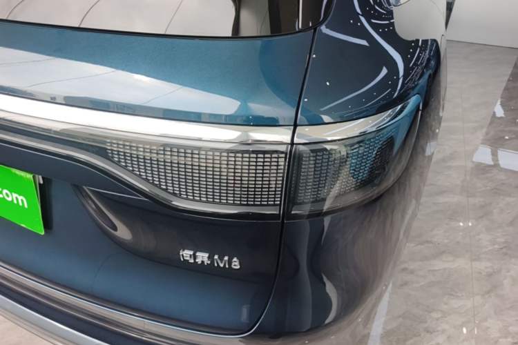 Used Hima AITO M8 2025 Extended-Range Max+ Version 53.4 kWh 5-Seater Edition Right Rear Taillight