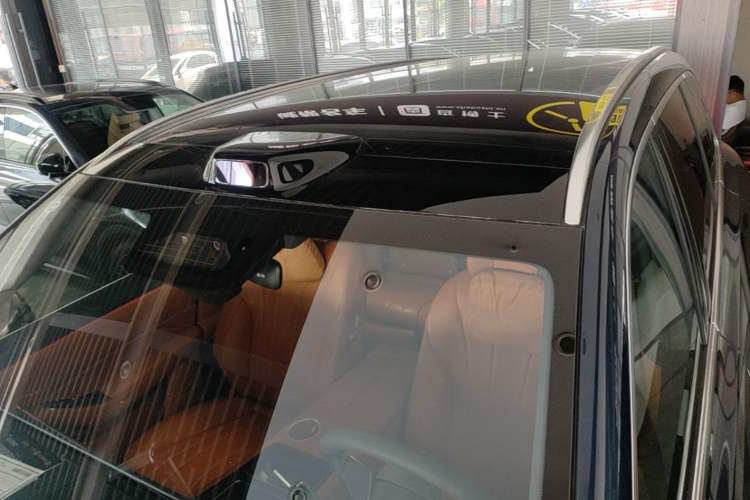 Used Hima AITO M8 2025 Extended-Range Ultra Version 53.4 kWh 5-Seater Edition Roof