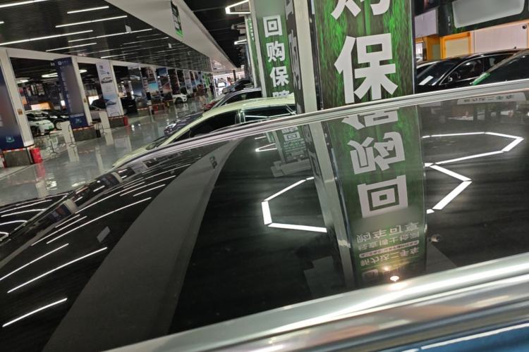 Used Hima AITO M8 2025 Extended-Range Ultra Version 53.4 kWh 5-Seater Edition Roof