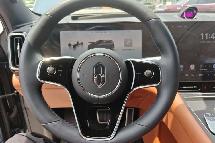 Used Hima AITO M8 2025 Extended-Range Max+ Version 53.4 kWh 6-Seater Edition Steering Wheel