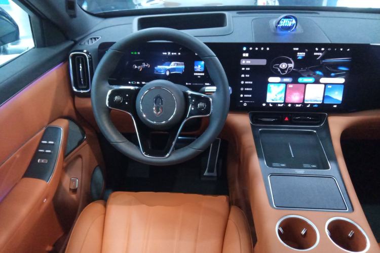 Used Hima AITO M8 2025 Model Pure Electric Max+ Six-Seat Four-Wheel-Drive Version Steering Wheel