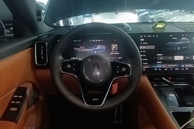 Used Hima AITO M8 2025 Extended-Range Max+ Version 53.4 kWh 5-Seater Edition Steering Wheel